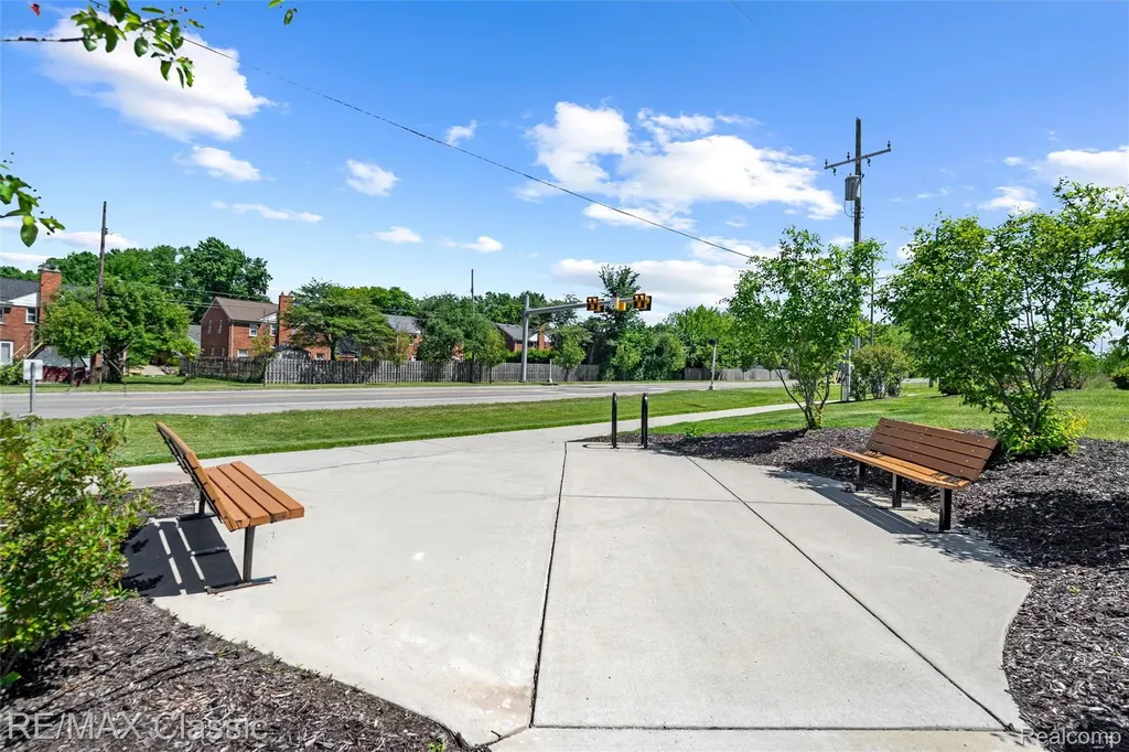 219 S Sydney Court Plymouth City MI 48170
