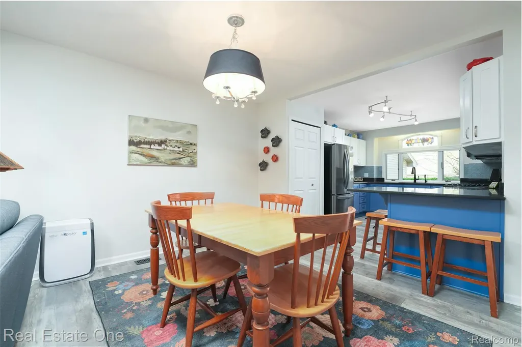 2243 Willow Tree Drive Brighton City MI 48116