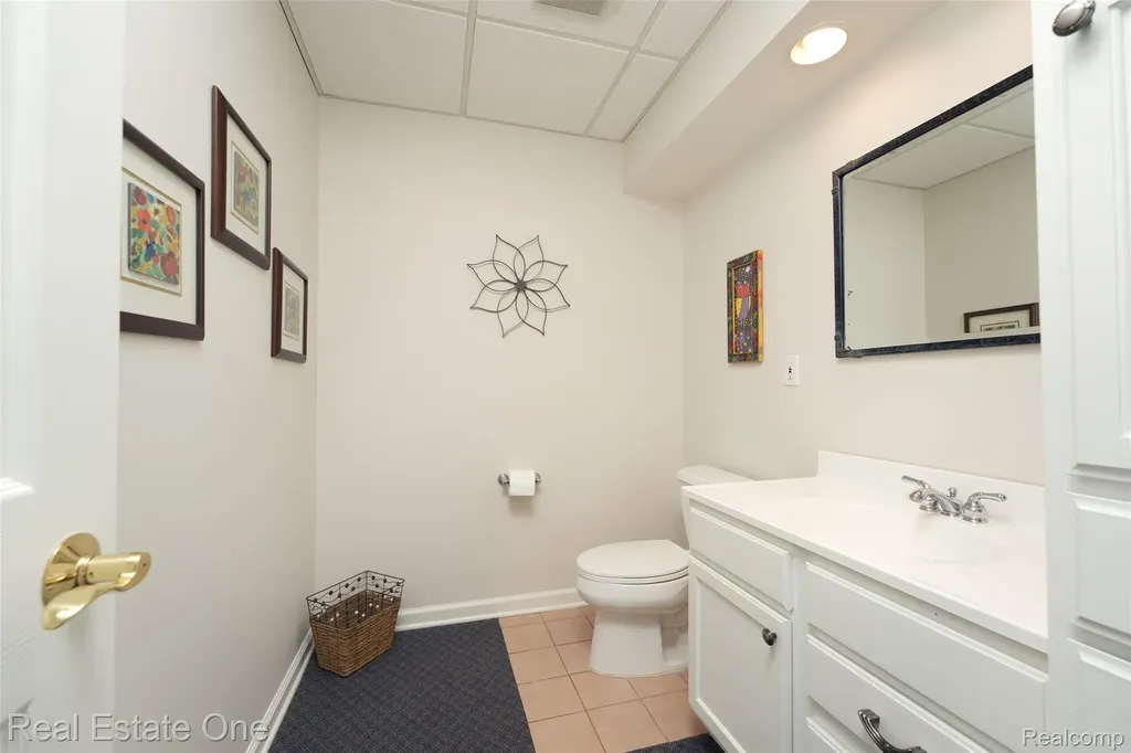 2243 Willow Tree Drive Brighton City MI 48116