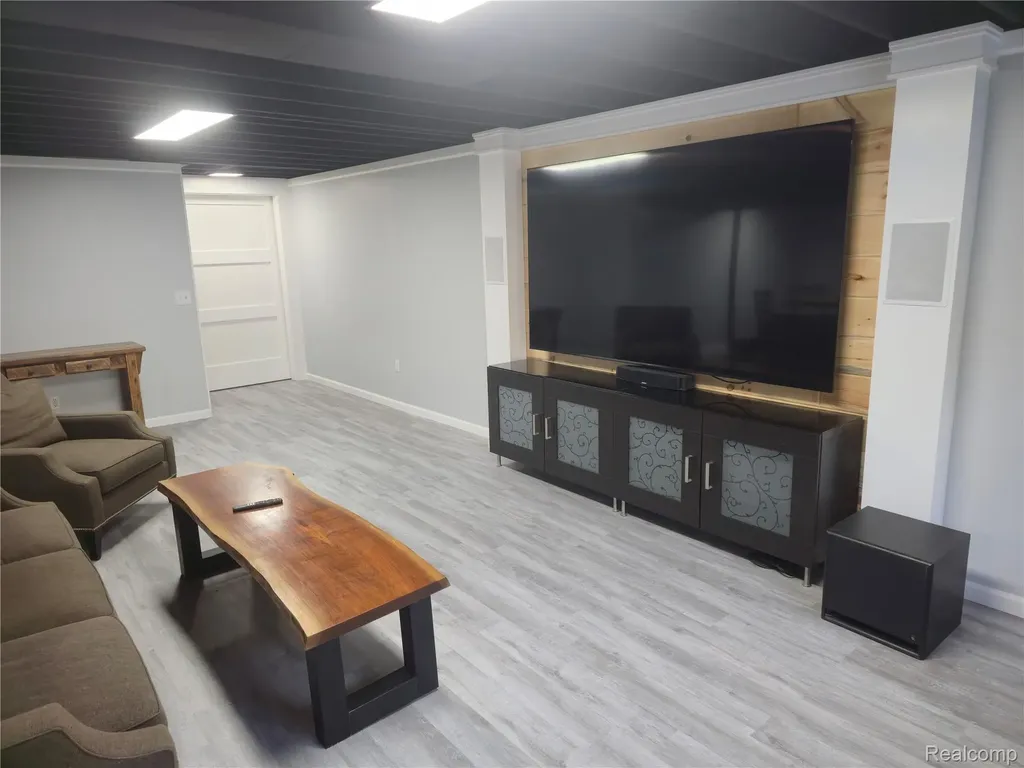 12621 Golden Oaks Drive Hartland Township MI 48380