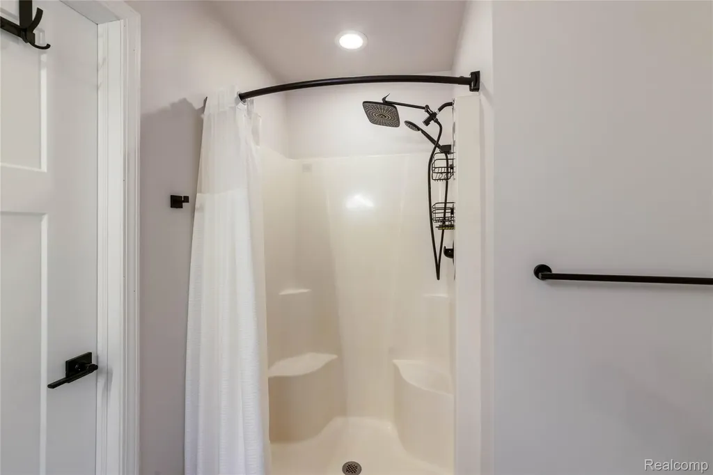 12621 Golden Oaks Drive Hartland Township MI 48380