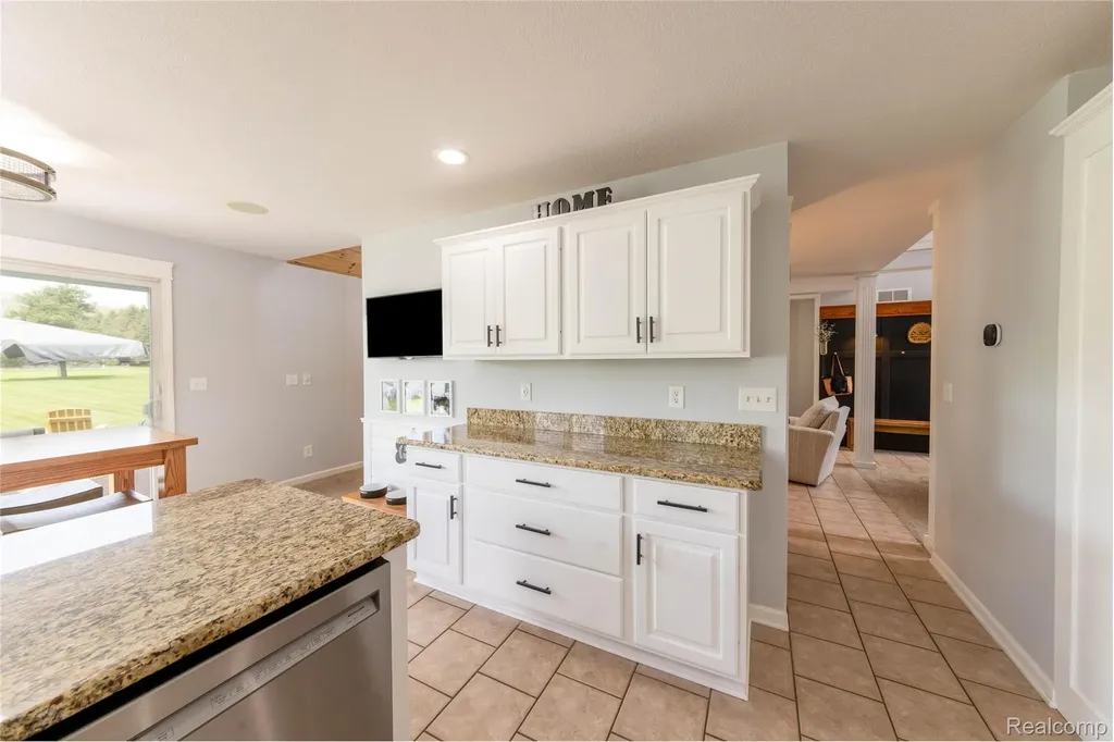 12621 Golden Oaks Drive Hartland Township MI 48380