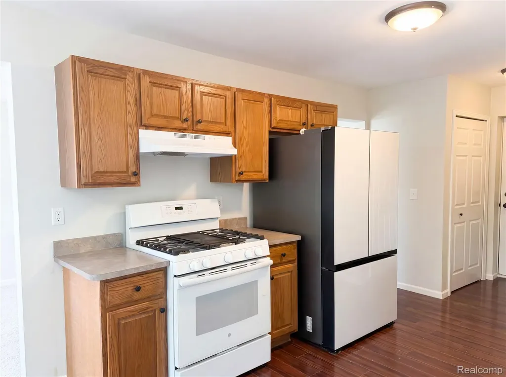 42724 N Walnut Street Clinton Charter Township MI 48036