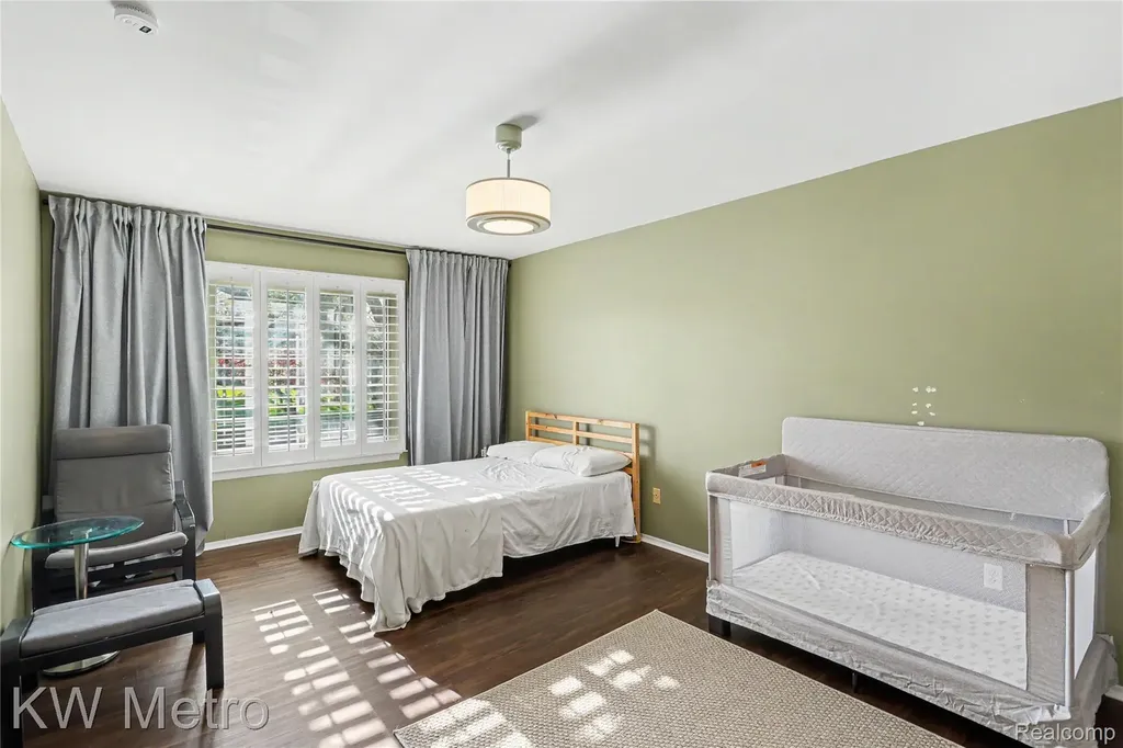 2471 Mulberry Square Bloomfield Hills City MI 48302
