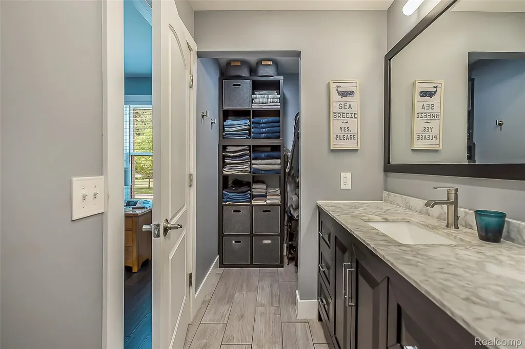 9137 Maltby Road Green Oak Township MI 48116
