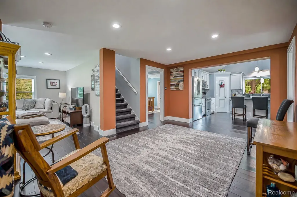 9137 Maltby Road Green Oak Township MI 48116