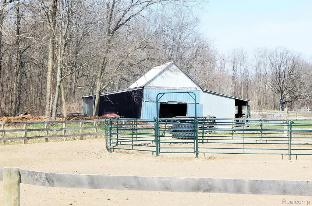 4441 Mack Road Oceola Township MI 48855