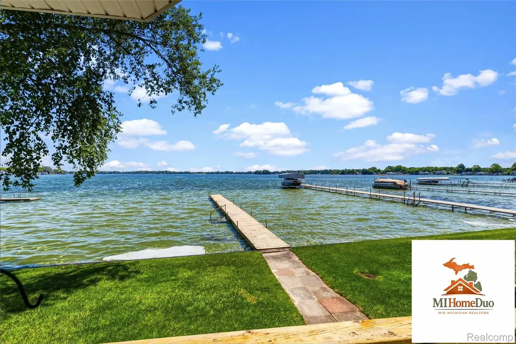 1947 Strait Tow Boulevard Crystal Township MI 48818