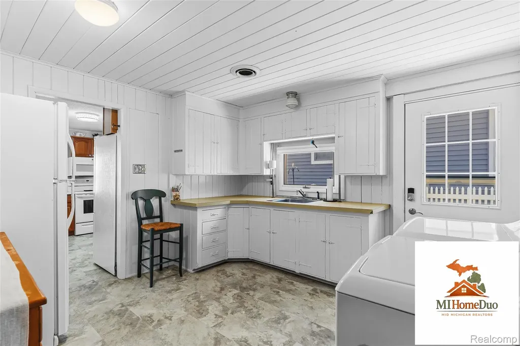 1947 Strait Tow Boulevard Crystal Township MI 48818