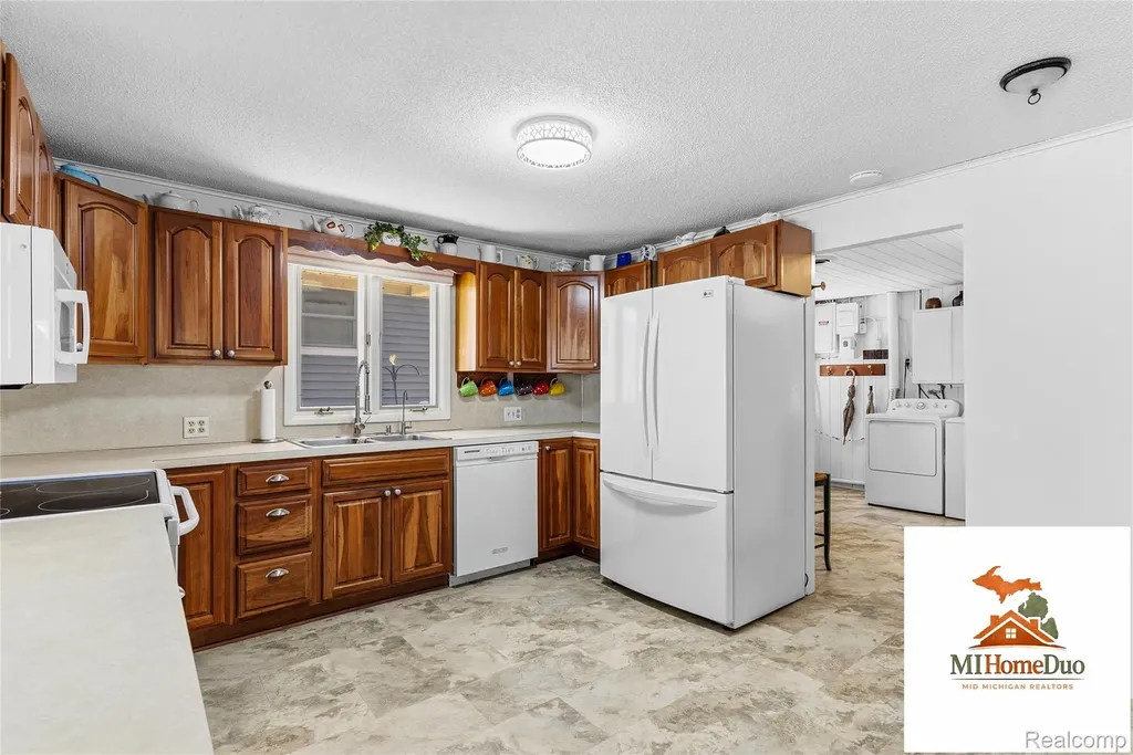 1947 Strait Tow Boulevard Crystal Township MI 48818