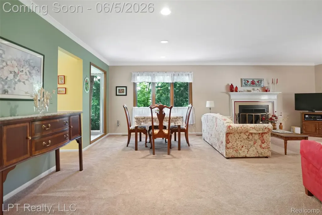 5236 Schlenker Road Hamburg Township MI 48139