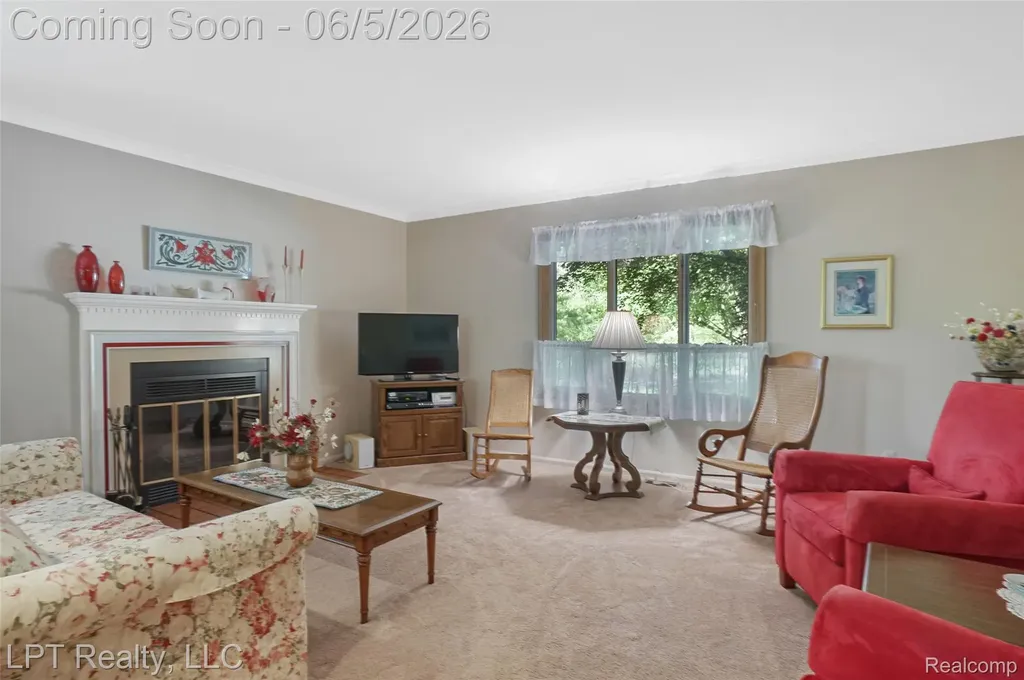 5236 Schlenker Road Hamburg Township MI 48139