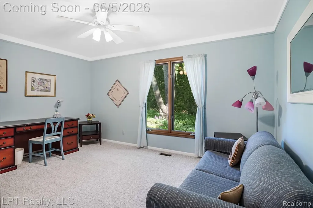 5236 Schlenker Road Hamburg Township MI 48139