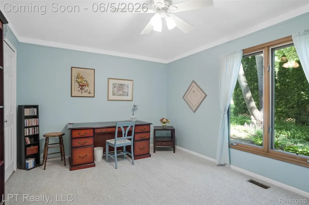 5236 Schlenker Road Hamburg Township MI 48139