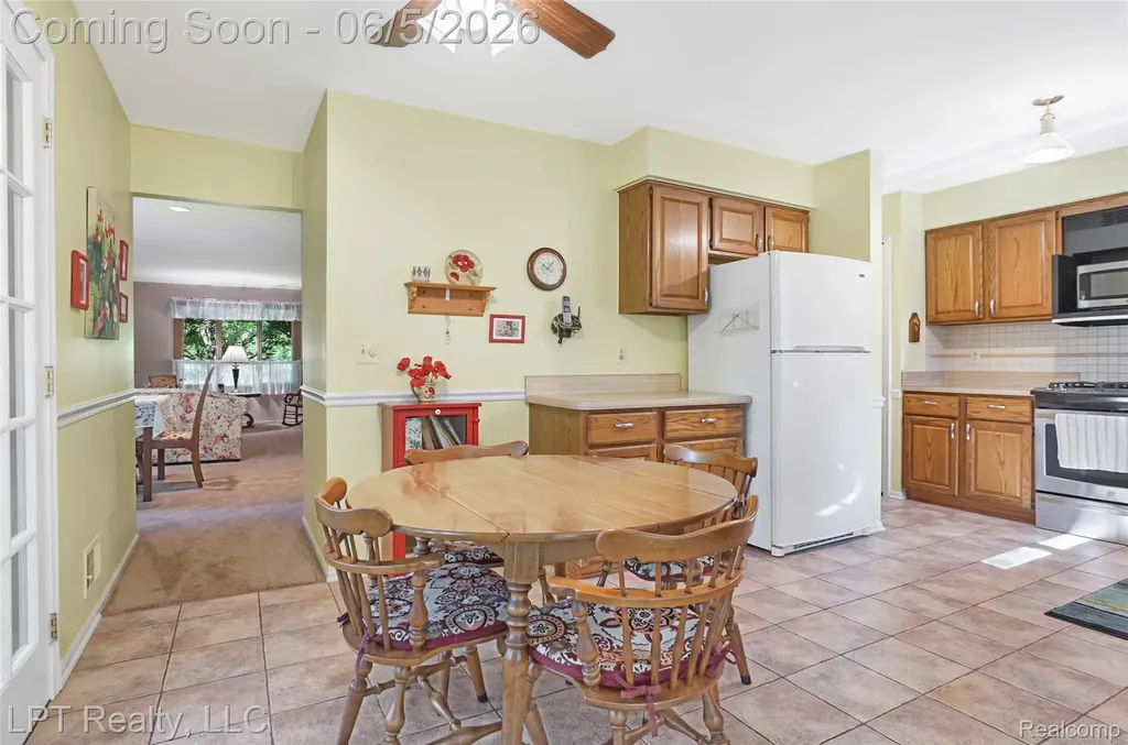 5236 Schlenker Road Hamburg Township MI 48139