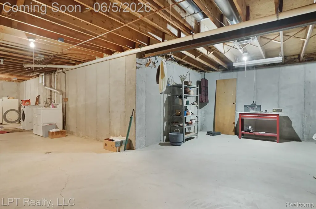 5236 Schlenker Road Hamburg Township MI 48139