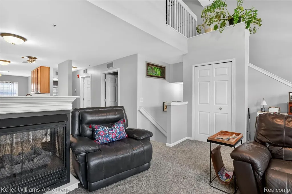 446 Old Pine Way Walled Lake City MI 48390
