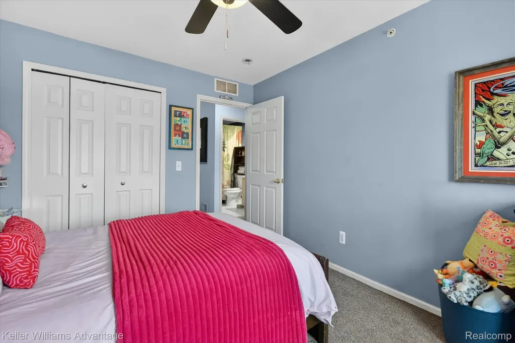 446 Old Pine Way Walled Lake City MI 48390