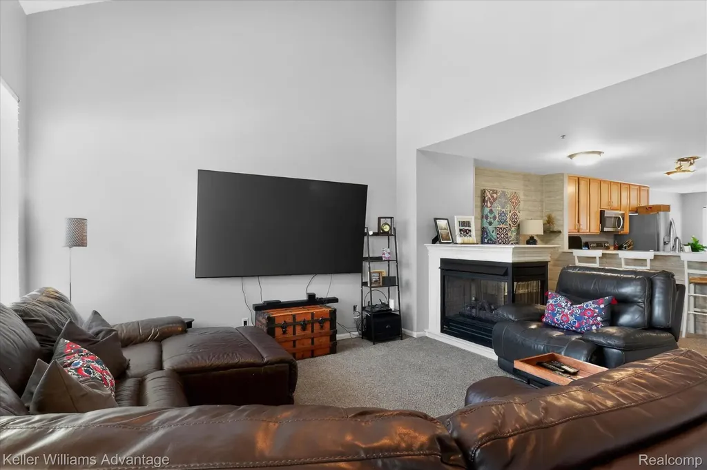 446 Old Pine Way Walled Lake City MI 48390