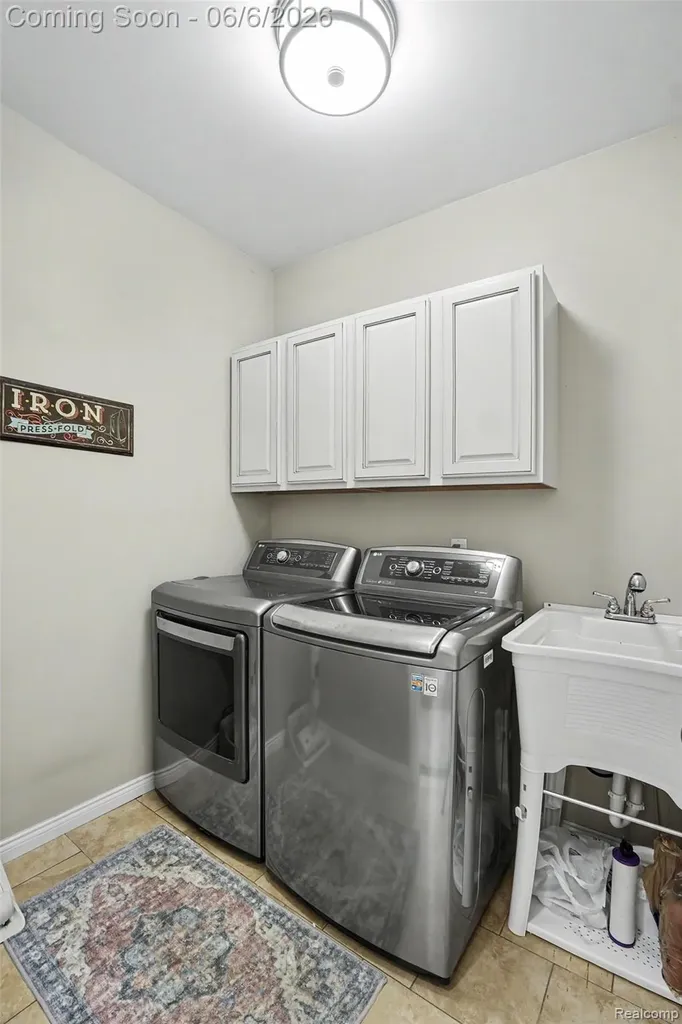 788 Fish Lake Court Oxford Charter Township MI 48371