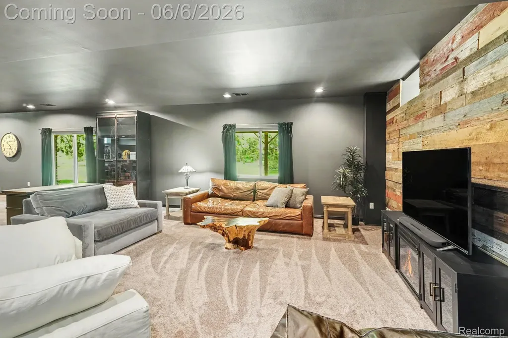 788 Fish Lake Court Oxford Charter Township MI 48371