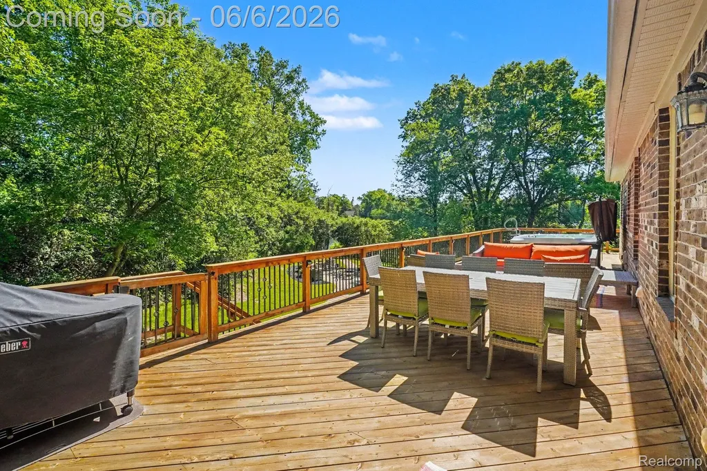 788 Fish Lake Court Oxford Charter Township MI 48371