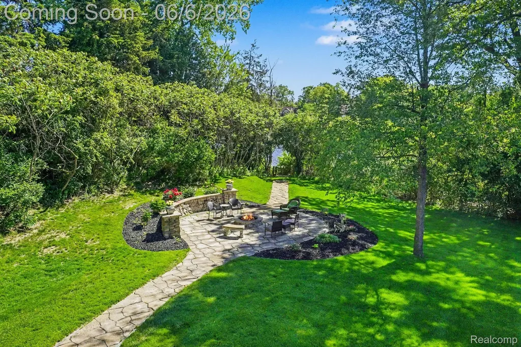 788 Fish Lake Court Oxford Charter Township MI 48371