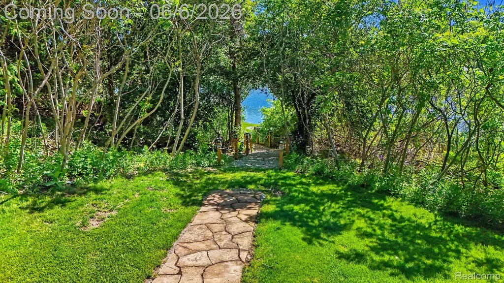 788 Fish Lake Court Oxford Charter Township MI 48371