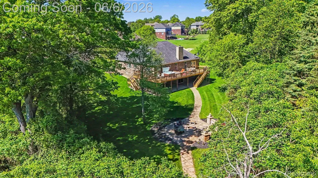 788 Fish Lake Court Oxford Charter Township MI 48371