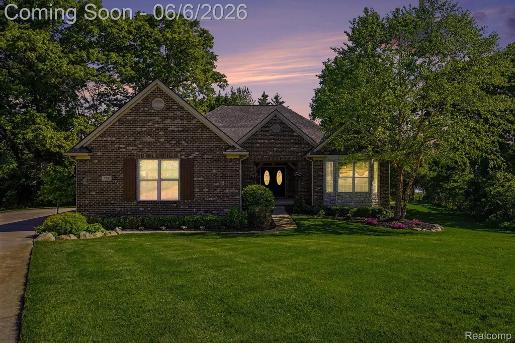 788 Fish Lake Court Oxford Charter Township MI 48371
