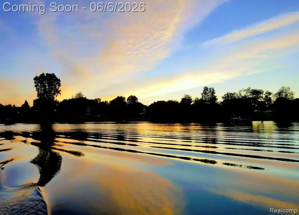 788 Fish Lake Court Oxford Charter Township MI 48371