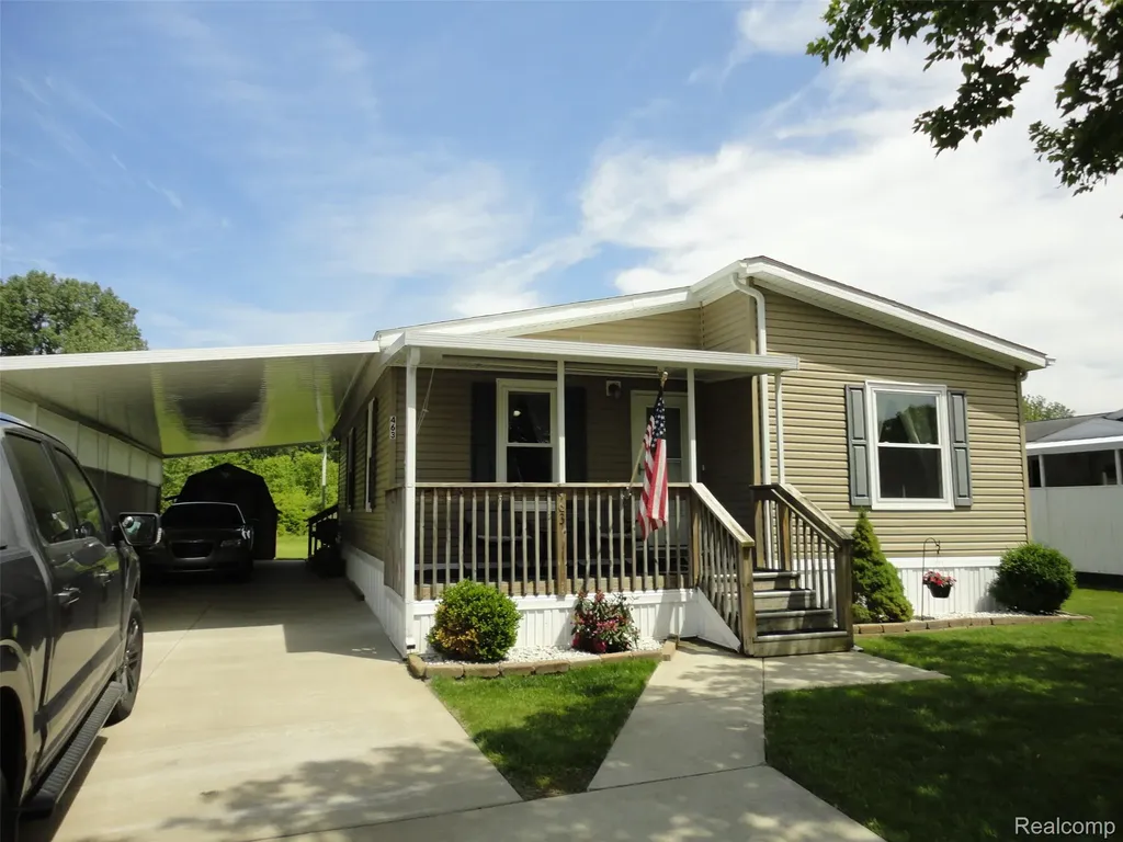 463 Edinborough Street Bedford Township MI 48182