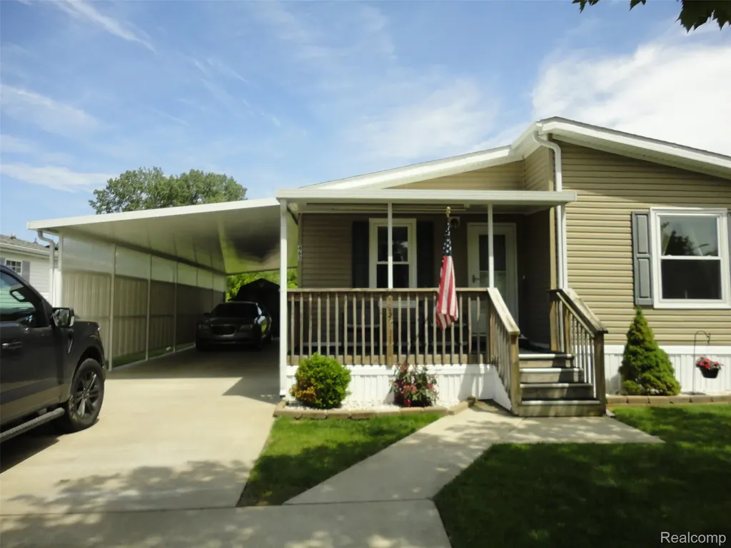 463 Edinborough Street Bedford Township MI 48182
