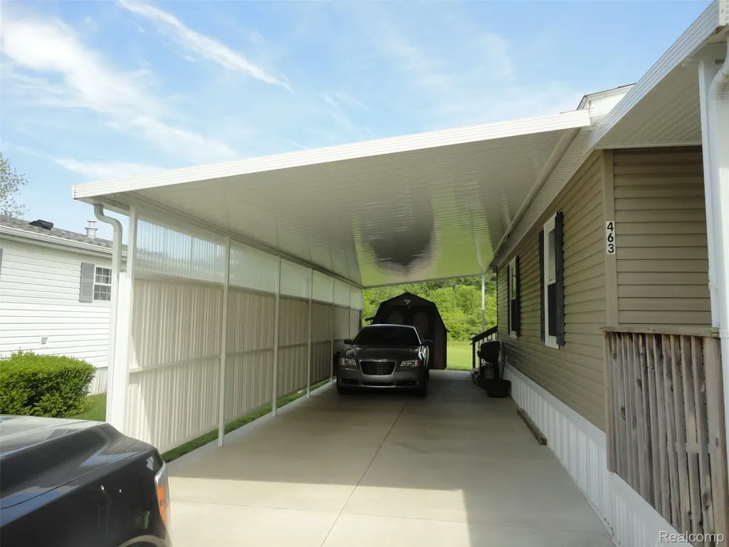 463 Edinborough Street Bedford Township MI 48182