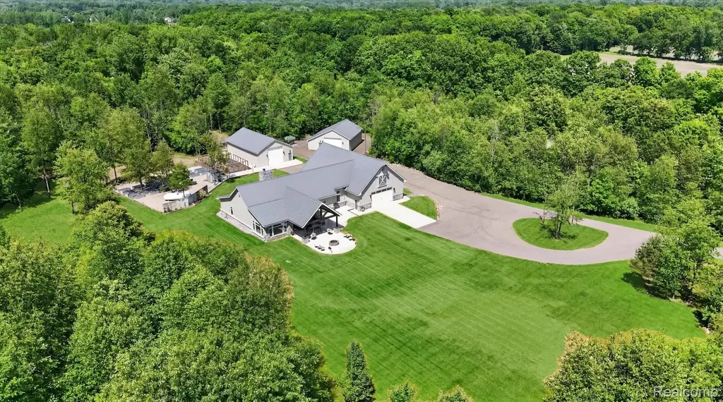 10500 W Grand River Road Handy Township MI 48836