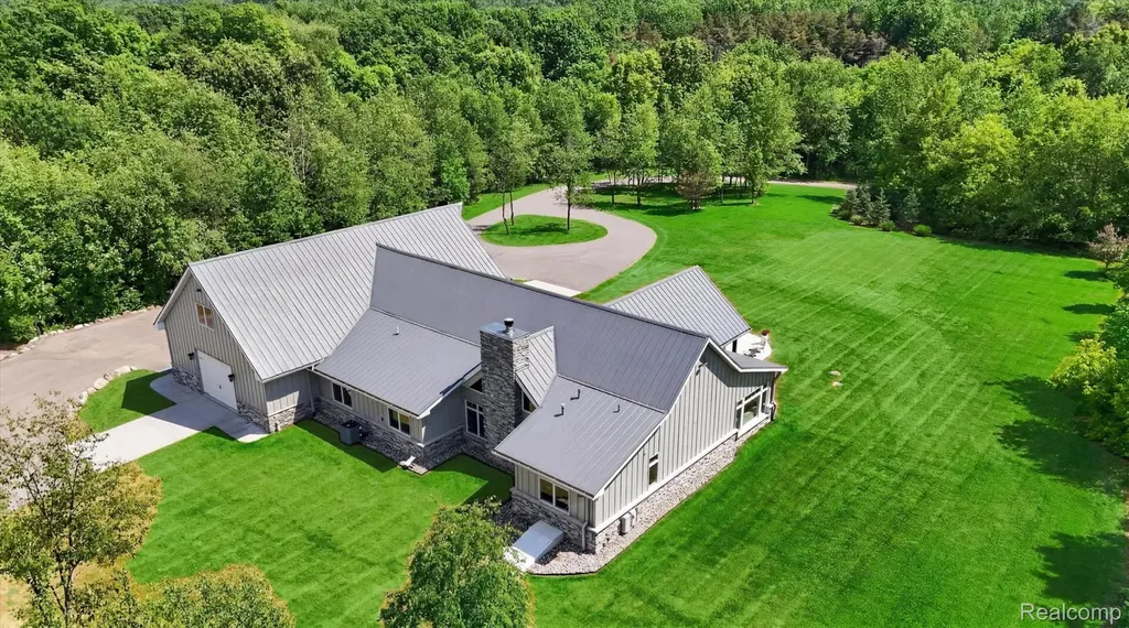 10500 W Grand River Road Handy Township MI 48836