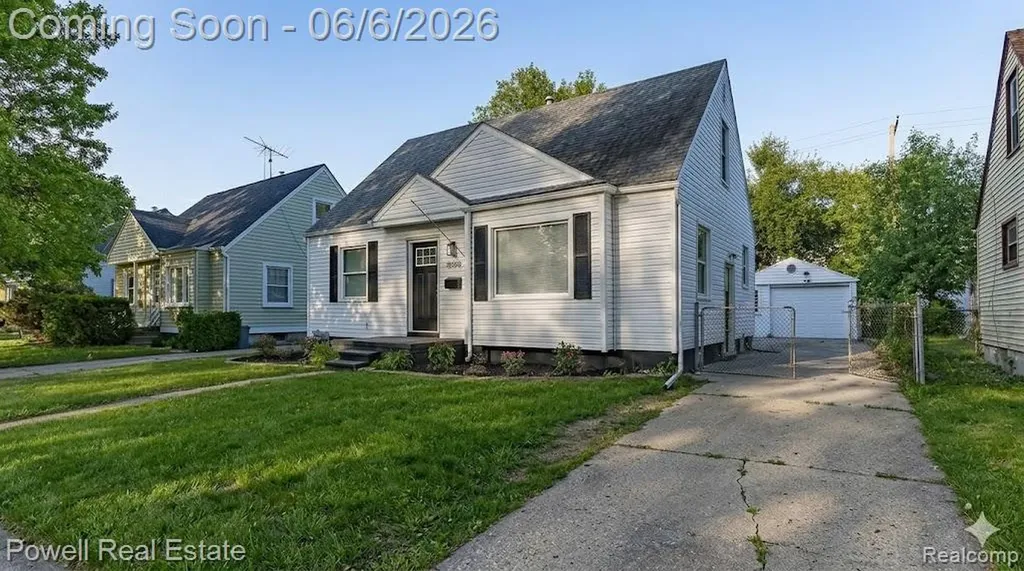 25246 Hayes Road Roseville City MI 48066