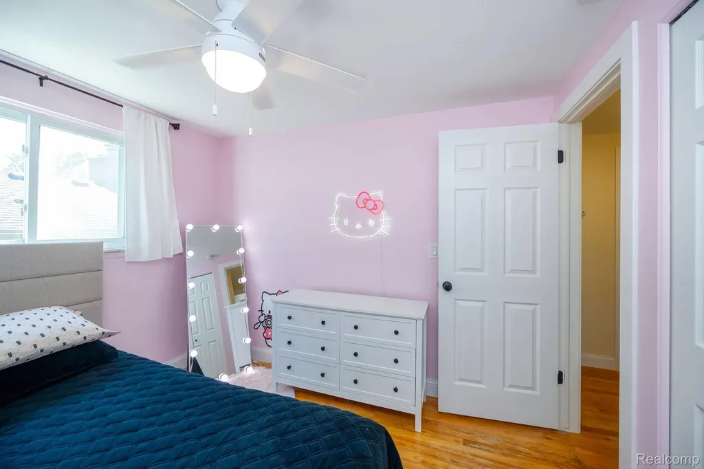 21076 Millbury Drive Woodhaven City MI 48183