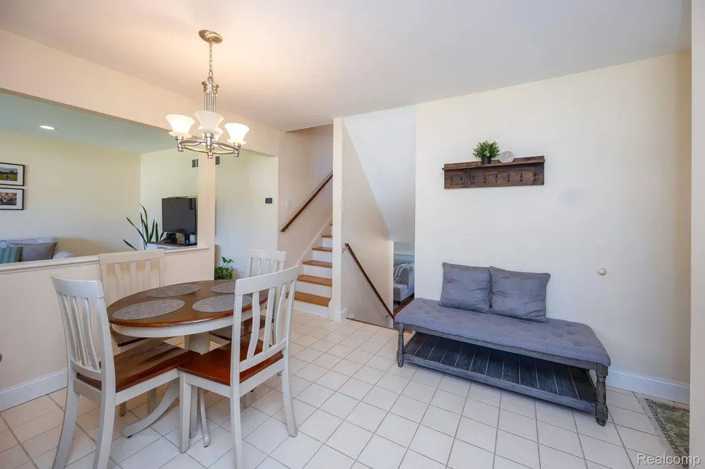 21076 Millbury Drive Woodhaven City MI 48183