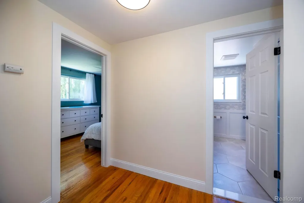 21076 Millbury Drive Woodhaven City MI 48183