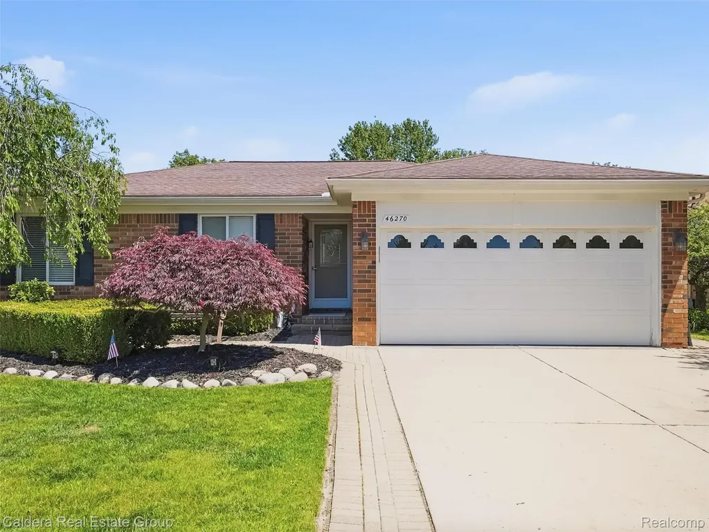 46270 Hollowoode Lane Macomb Township MI 48044