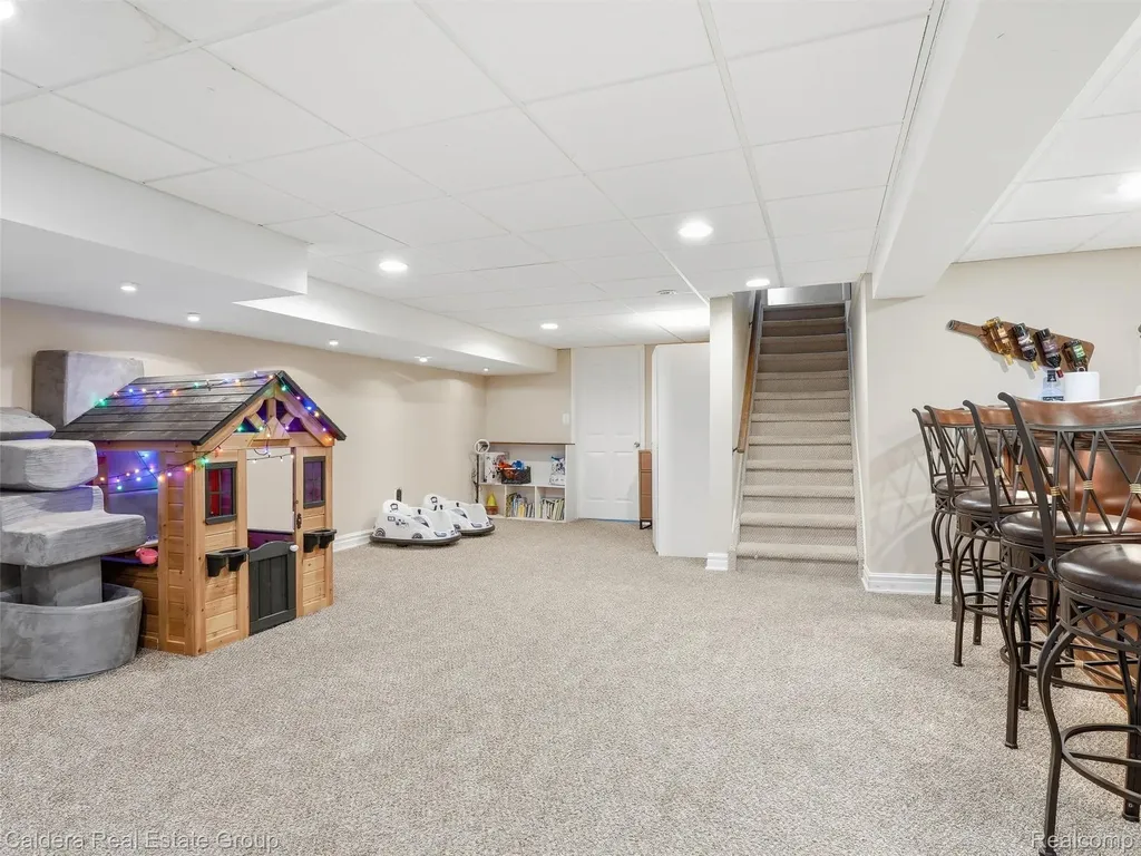46270 Hollowoode Lane Macomb Township MI 48044