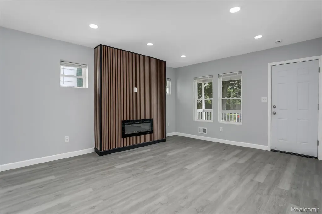 1958 Louise Street Highland Park City MI 48203