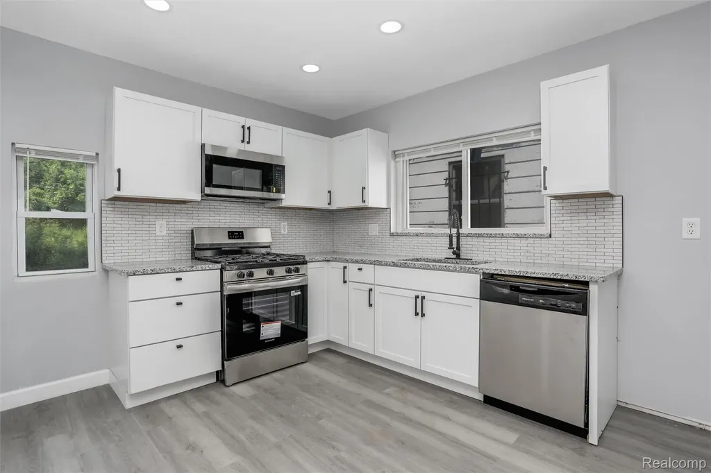 1958 Louise Street Highland Park City MI 48203
