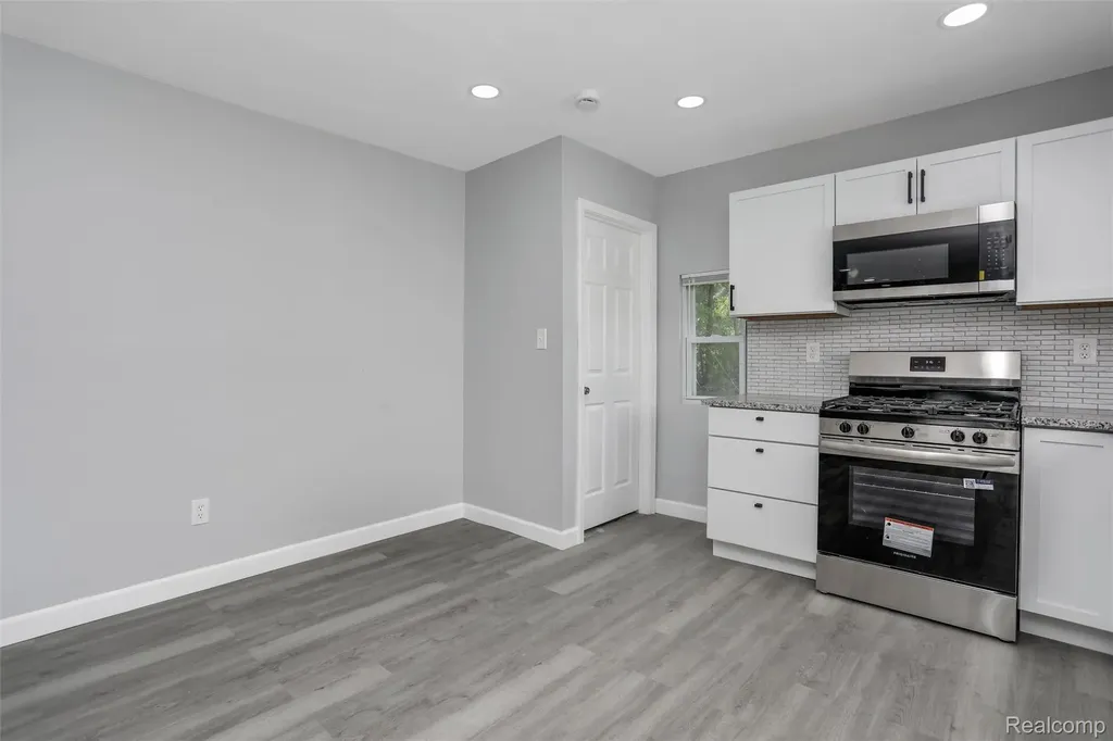 1958 Louise Street Highland Park City MI 48203