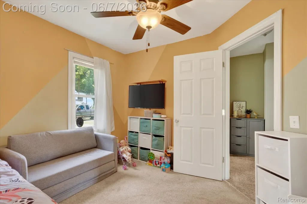 239 E Chestnut Street Webberville Village MI 48892