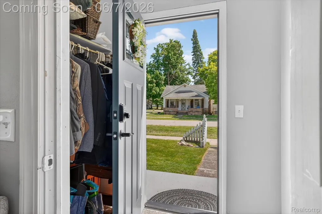 239 E Chestnut Street Webberville Village MI 48892