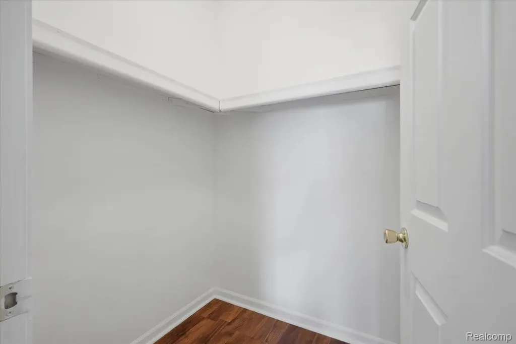 1980 Monarch Drive Shelby Charter Township MI 48316