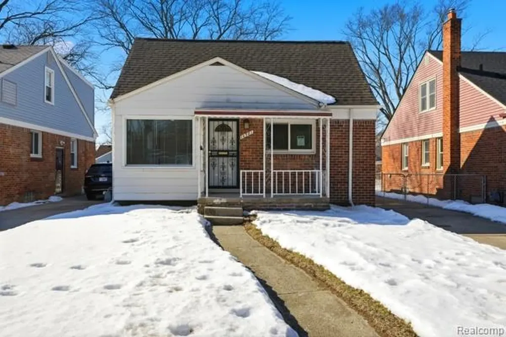14581 Chatham Street Detroit City MI 48223