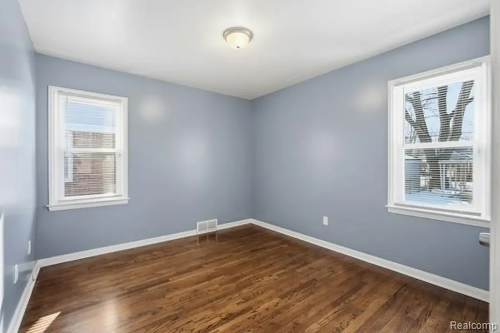 14581 Chatham Street Detroit City MI 48223